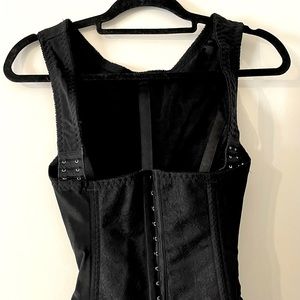 Ardyss’s body magic slim waist shaper.